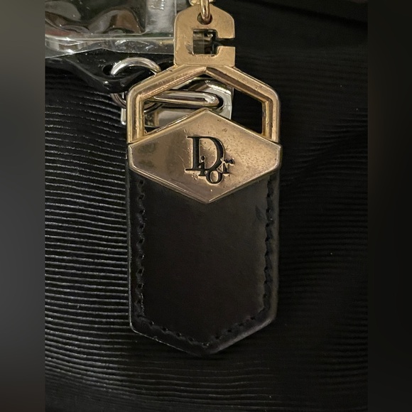 Description
Dior beauty cosmetic bag
14.5x12x5cm - Picture 9 of 10